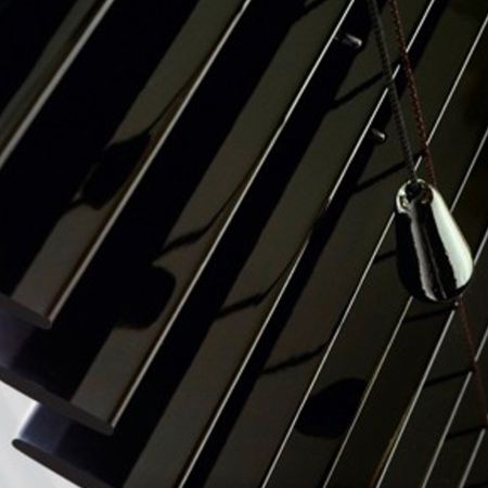 Tenda avvolgibile veneziana - AMISHADE : LAQUE - AMI A. LENGLART - per finestra / in legno / con azionamento a catenella