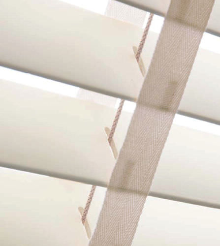 Tenda avvolgibile veneziana - AMISHADE : TENDANCE - AMI A. LENGLART - per finestra / in legno / con azionamento a catenella