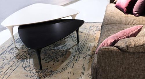 Tavolino basso contemporaneo - HIRU / HIRUSTA - GRASSOLER - in legno / triangolare / modulare