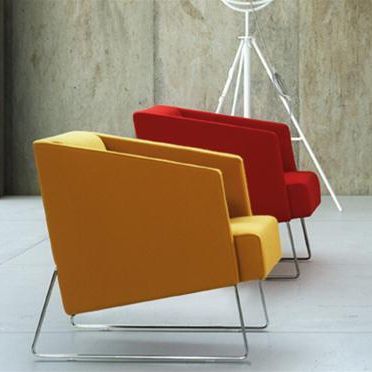 Poltrona contemporanea - KANEL - GRASSOLER - in tessuto / per edifici pubblici / a slitta