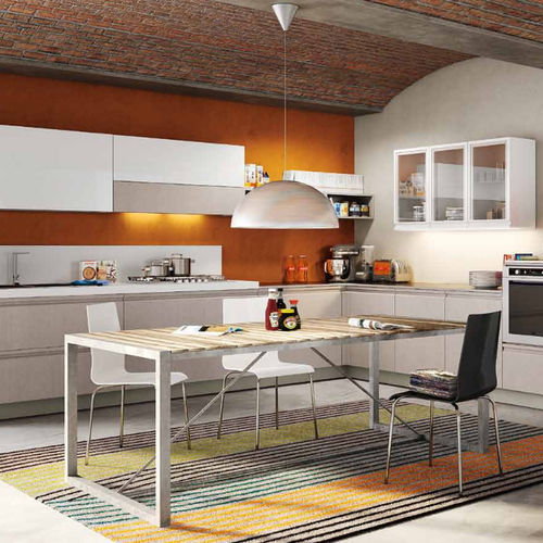 Cucina contemporanea - CANOVA - BERLONI - impiallacciata in legno / a L / senza maniglie