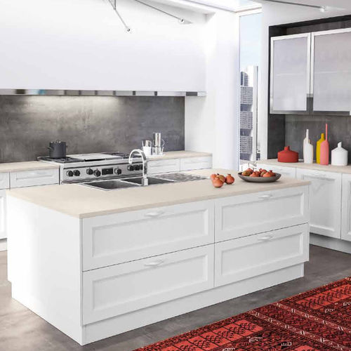 Cucina classica - GINEVRA - BERLONI - in legno / con isola / con impugnature