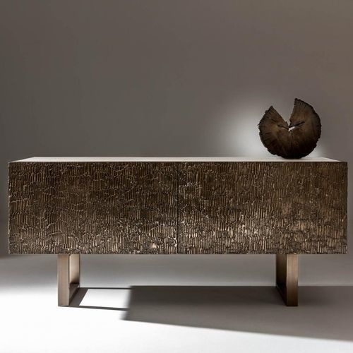 Credenza con piedi alti - Corteccia  - LAURAMERONI - contemporanea / in rovere / in metallo