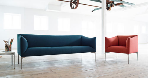 Divano contemporaneo - BOW : EJ 485 - Erik Jørgensen - in tessuto / in pelle / con cuscino rimovibile
