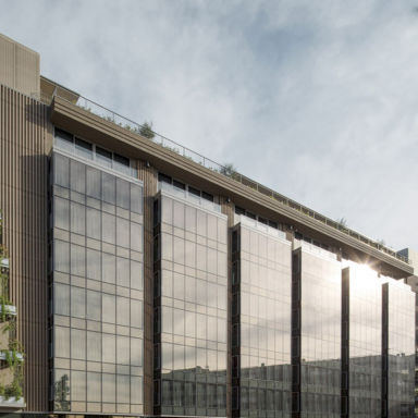 Pannello in vetro strutturale - ON DEMAND - AGC Glass Europe - colorato / per edifici / colore personalizzabile