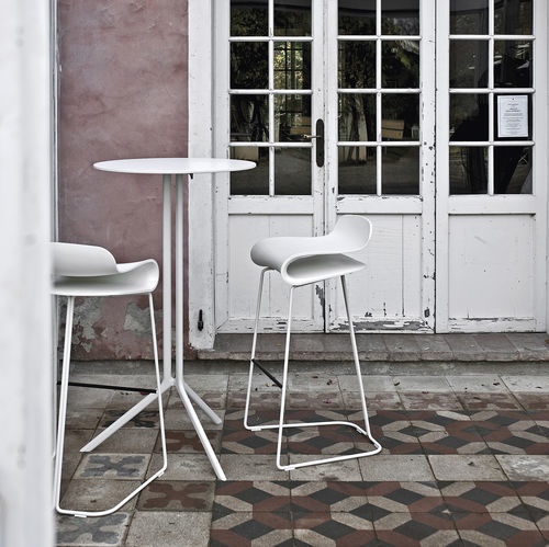 Tavolo alto contemporaneo - POULE - Kristalia - in laminato / in Fenix NTM / con supporto in alluminio dipinto