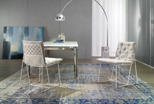 Sedia contemporanea - SYRMA - CasaDesùs - da interno / in metallo / imbottita