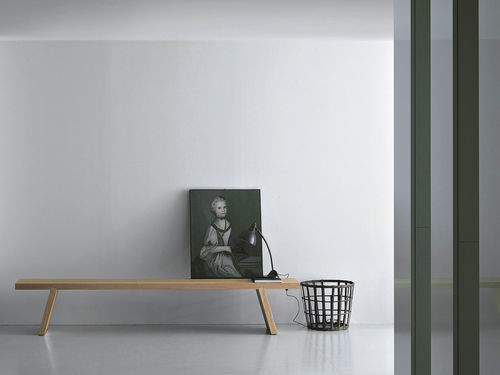 Panca contemporanea - GROOVE  - Porro - in legno massiccio / di Piero Lissoni