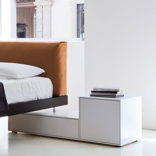 Comodino contemporaneo - TRUCK  - Porro - in MDF / rettangolare / per uso residenziale