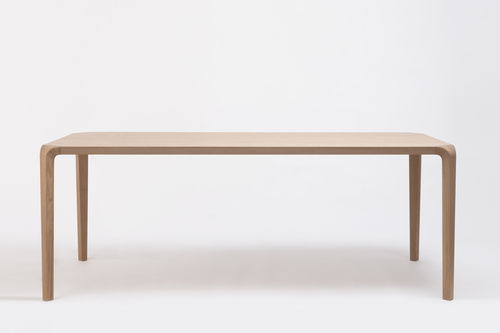 Tavolo contemporaneo - SILU - Ondarreta - in rovere / in frassino / in legno compensato