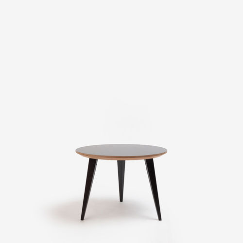 Tavolo d'appoggio contemporaneo - BOB - Ondarreta - in laminato / in porcellana / con supporto in quercia