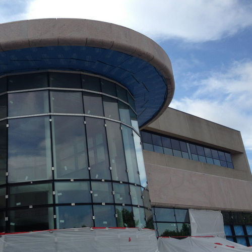 Rivestimento di facciata in pannelli - STONELITE® : JUPERANA - Stone panels - in granito / levigato / di grande formato