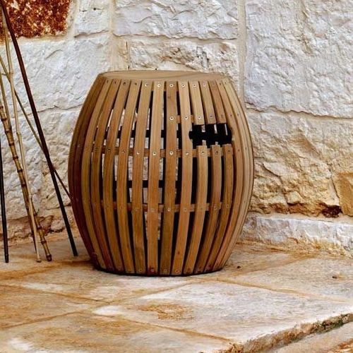 Sgabello contemporaneo - SWING  - Unopiù - in teak / con supporto in teak / con base centrale