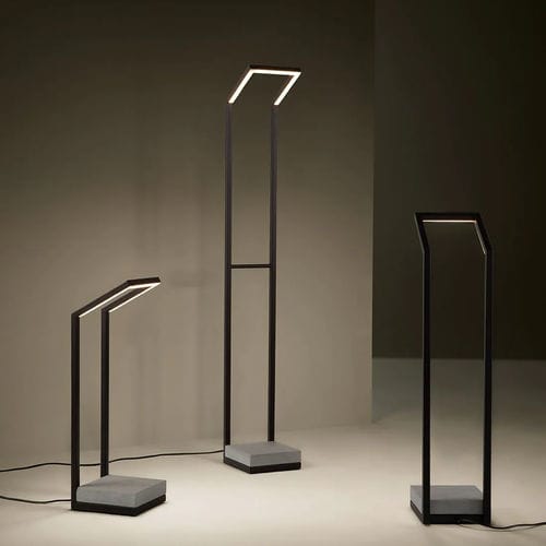 Lampada da pavimento - Tratto  - Unopiù - in ferro / contemporanea / con cavo