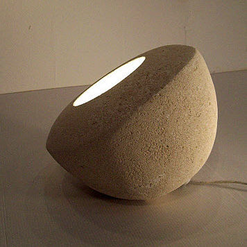 Lampada da tavolo - Oblò - stonebreakers - in pietra / contemporanea / con cavo