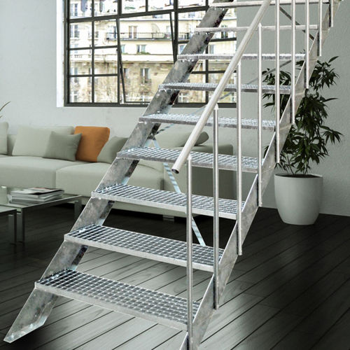 Scala dritta - STEP - Atrium - con gradini in metallo / con struttura in metallo / contemporanea