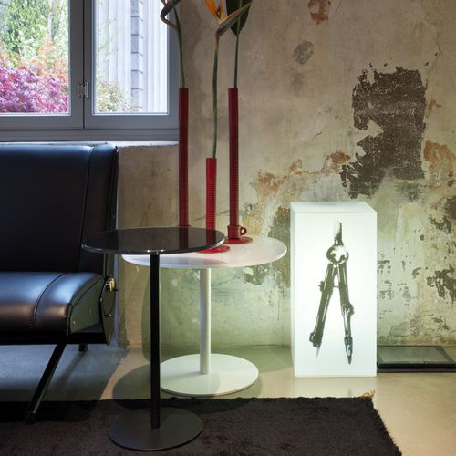 Tavolino contemporaneo - ASYMMETRICAL - TECNO - in vetro / in laminato / rotondo
