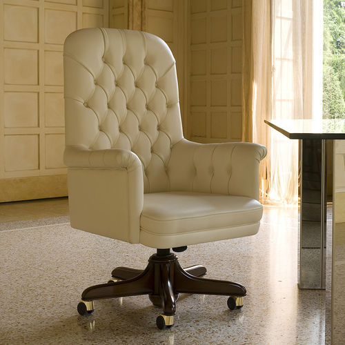 Poltrona direzionale chesterfield - DOCTOR - BERTO - in pelle / contract / con base a stella