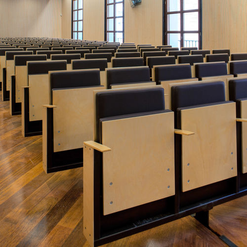 Poltrona per auditorium contemporanea - PLIEE - ALISMOBILE - in tessuto / in legno / in poliuretano