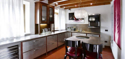 Cucina contemporanea - COMPOSIZIONE 49 - MENEGHINI - in alluminio / con impugnature