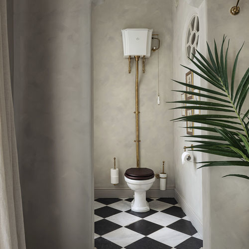 WC da appoggio - LONDON HIGH LEVEL - Kenny&Mason - in porcellana / per uso residenziale / contract