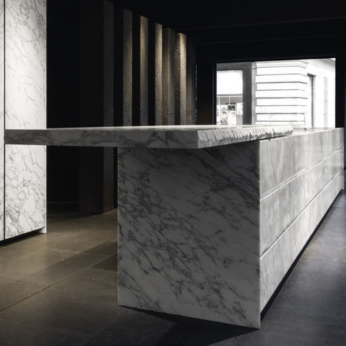Cucina da esterno - gandhara - minotti cucine - contemporanea / in legno / in pietra