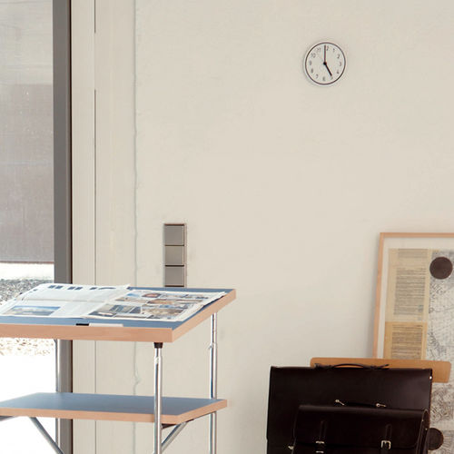 Orologio contemporaneo - ALU ALU - Richard Lampert - a muro / analogico / in alluminio