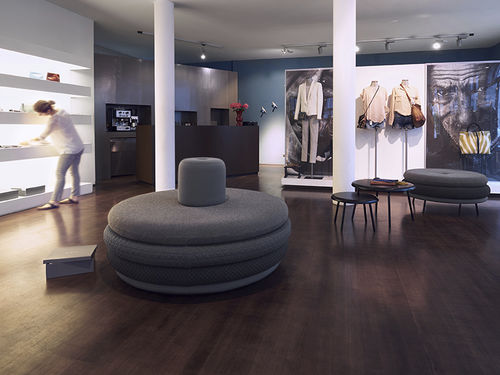 Pouf contemporaneo - FAT TOM - Richard Lampert - in tessuto / tondo