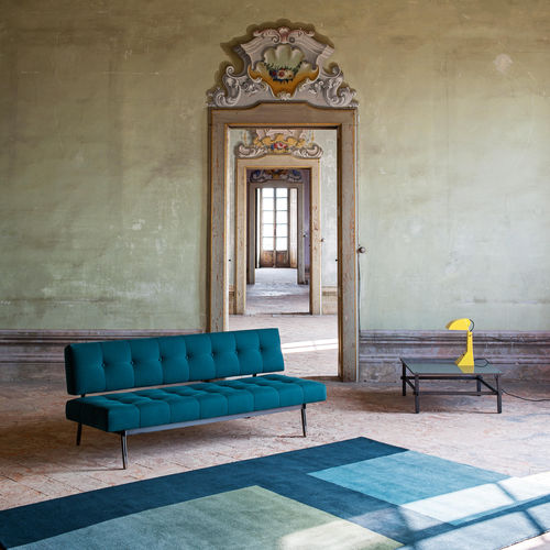 Divano contemporaneo - OLIVER - Tacchini - in tessuto