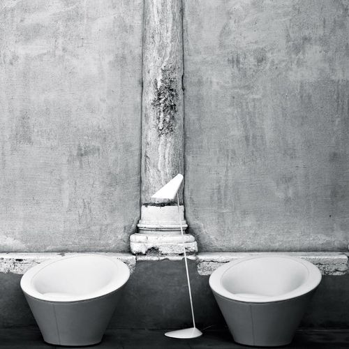 Poltrona contemporanea - GIROLA - Tacchini - in pelle / grigia / di Studio Lievore Altherr Molina