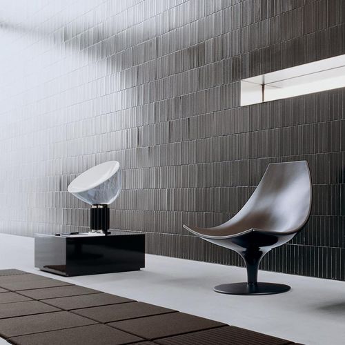Poltrona contemporanea - MOON - Tacchini - in pelle / in poliuretano / nera
