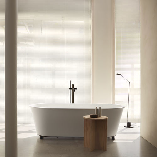 Vasca da bagno ovale - OTTAVIA - Ceramica Cielo - con piedi / per ambiente abitativo / in Solid Surface