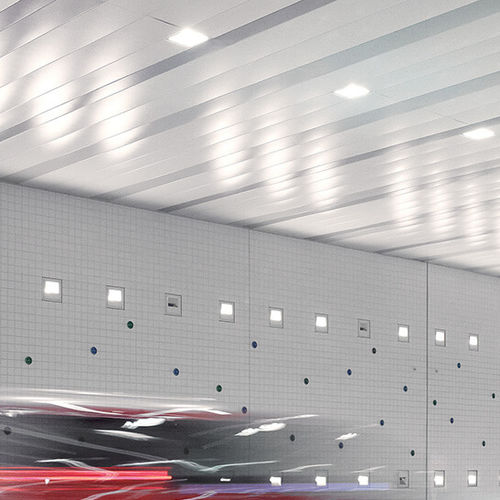 Soffitto in alluminio - Luxalon&reg; 150F - 200F Ext - Hunter Douglas Architectural - in pannelli / per camera bianca / per ufficio