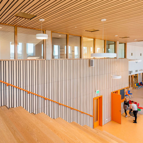 Paramento in legno - Derako&reg; Veneered Linear Wall - Hunter Douglas Architectural - per muro interno / con clip di fissaggio / contemporaneo