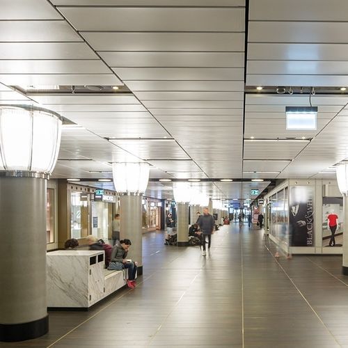 Controsoffitto in metallo - Luxalon® Tiles - Hunter Douglas Architectural - a quadrotte / per ufficio / per sala conferenze
