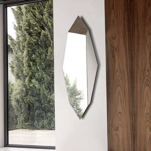 Specchio a muro - PRISMA  - Riflessi - contemporaneo / ottagonale / aspetto bronzo