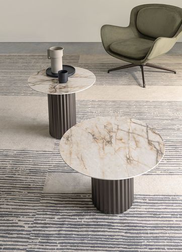 Tavolino design originale - ENEA - Riflessi - in ceramica / con supporto in metallo / rotondo