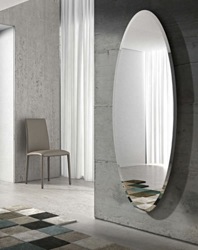 Specchio a muro - IONICO - Riflessi - contemporaneo / ovale
