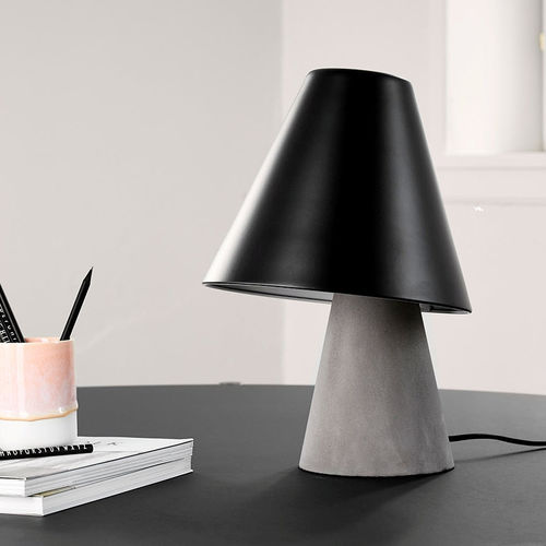 Lampada da tavolo - ARMSTRONG - Frandsen Lighting - in tessuto / in calcestruzzo / contemporanea