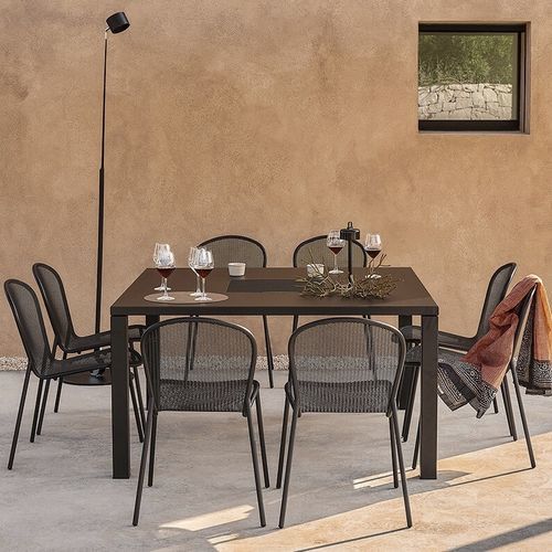 Tavolo da pranzo contemporaneo - Quadro - EMU - in acciaio / con supporto in acciaio / quadrato