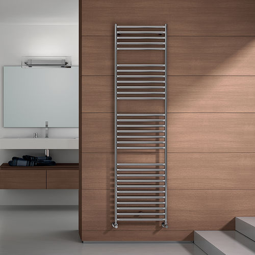 Scaldasalviette ad acqua calda - STILÉ - IRSAP - 0...500 w / 501 w...750 w / contemporaneo