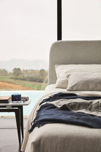 Letto matrimoniale - MILONGA - Ditre Italia - contemporaneo / imbottito / con testiera