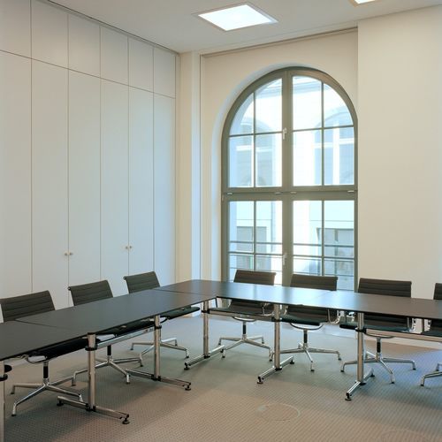 Tavolo da conferenza contemporaneo - USM Kitos - USM Modular Furniture - in MDF / in laminato / in metallo