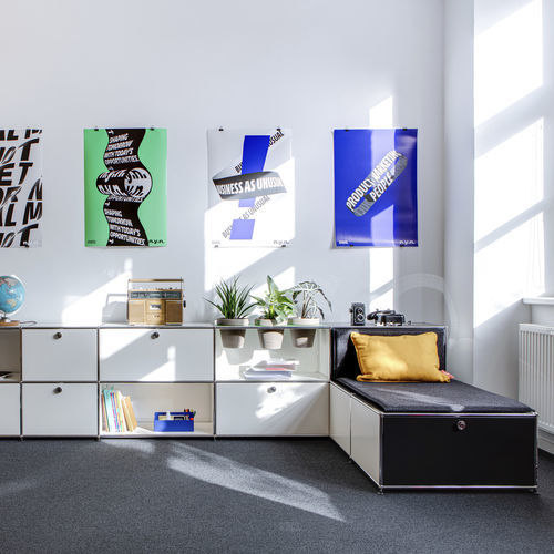Credenza ad angolo - World of Plants for USM Haller - USM Modular Furniture - contemporanea / in metallo / con ripiano
