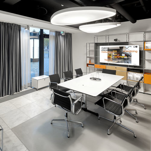 Tavolo da riunione contemporaneo - USM Kitos - USM Modular Furniture - in laminato / con supporto in metallo / rettangolare