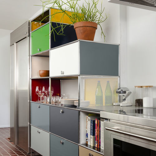 Mobile alto per cucina contemporaneo - USM Haller E - USM Modular Furniture - in acciaio inossidabile