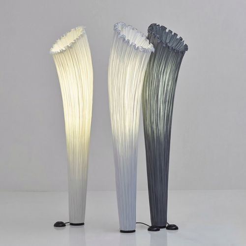 Colonna luminosa design originale - MORNING GLORY : HORN - Aqua Creations - in seta / a lampada fluorescente / da interno