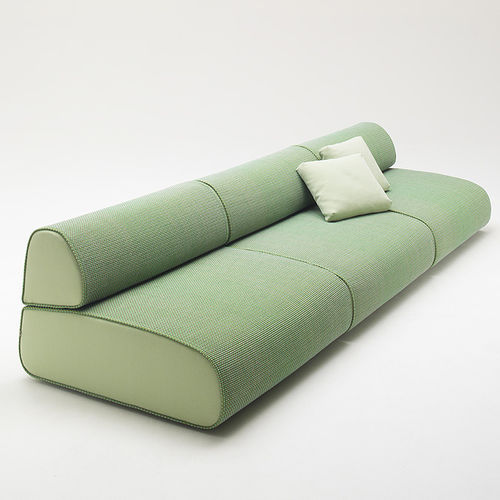 Divano contemporaneo - OLA - PAOLA LENTI - da giardino / in tessuto / 3 posti