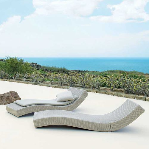 Lettino prendisole contemporaneo - WAVE - PAOLA LENTI - in poliestere / in corda / da giardino