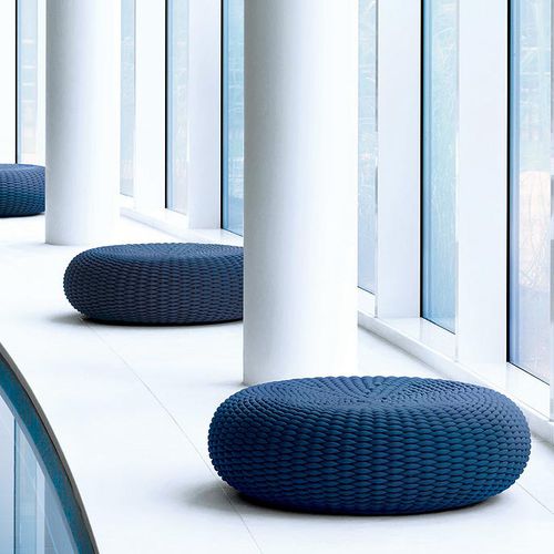 Pouf contemporaneo - SHELL - PAOLA LENTI - in poliuretano / tondo / da giardino